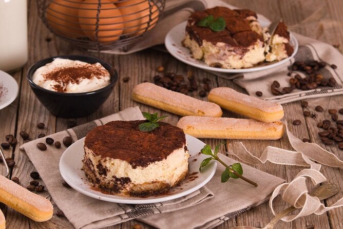 Pasta and Tiramisu Cooking Class in Rome, Piazza Navona