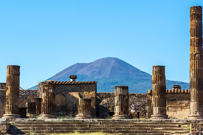 Pompeii VIP: Guided Tour With Your Archaeologist in a Small Group