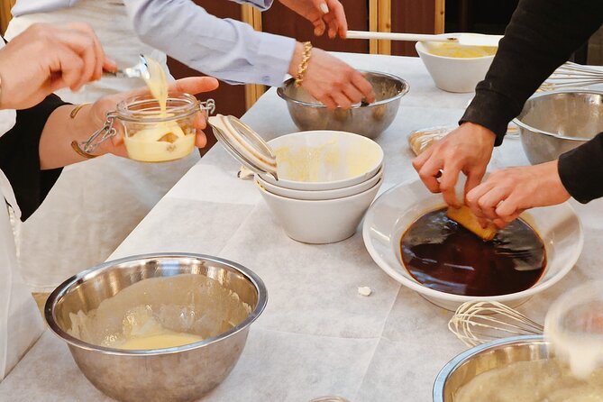 Pasta and Tiramisu Cooking Class in Rome, Piazza Navona - Beverage Inclusions