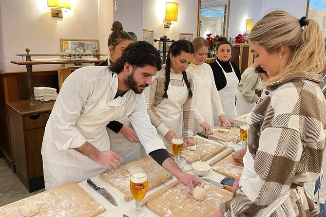 Pasta and Tiramisu Cooking Class in Rome, Piazza Navona - Cancellation Policy and Viator Help Center