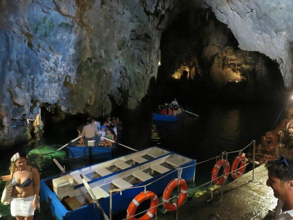 Amalfi Coast Private Boat Tour From Positano, Praiano or Amalfi