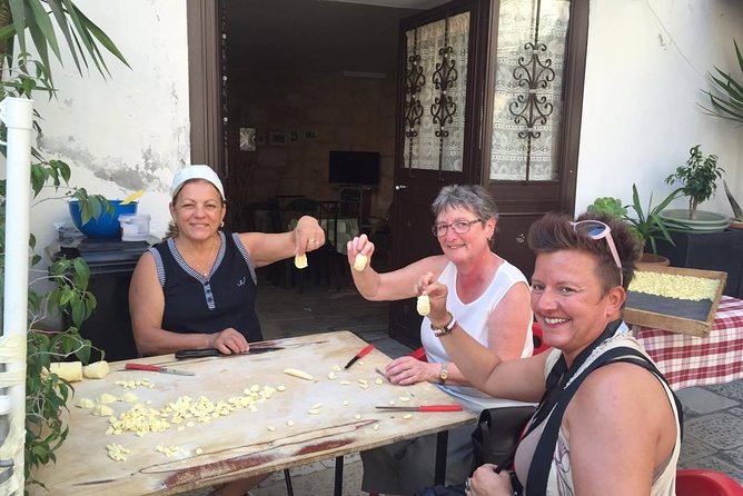 Bari Walking Tour With Pasta Experience