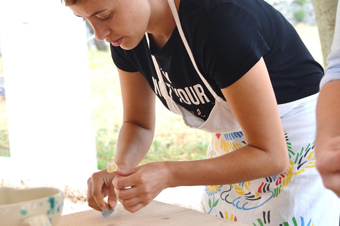 Puglia Cooking Class "Le Orecchiette, Che Pasta!" - Details of the Orecchiette Making Process