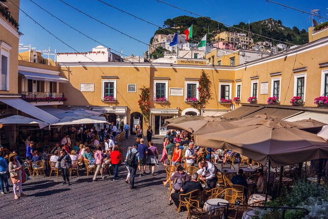 Capri Island Boat Tour From Naples - Meeting and Logistics