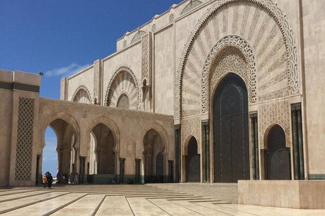 Casablanca Guided Private Tour Including Mosque Entrance - Positive Experiences and Tour Operator Excellence