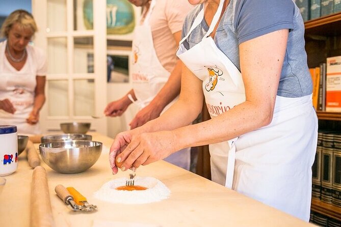 Cesarine: Small Group Pasta and Tiramisu Class in Como - Frequently Asked Questions