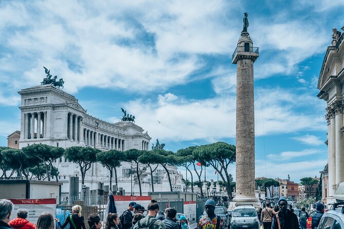 Rome Highlights Walking Tour With a Small Group - Age Requirement and Suitability