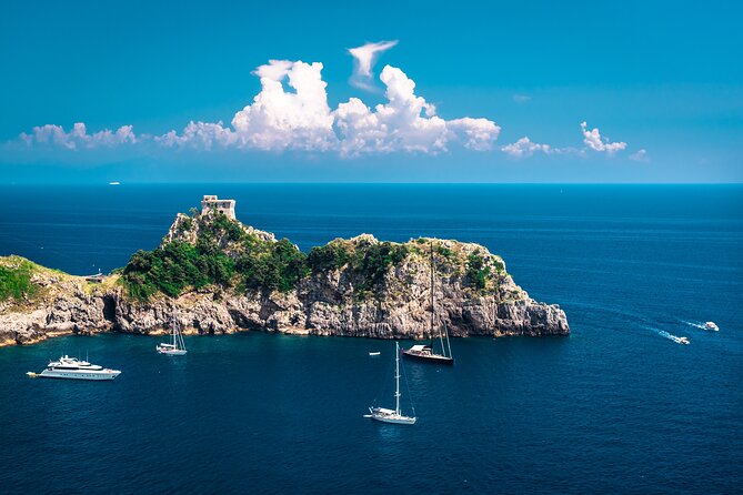 Boat Tour of the Amalfi Coast With Aperitif