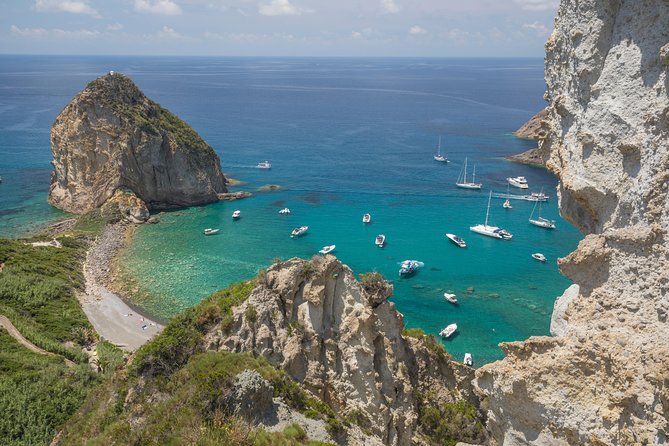 Line for the Islands of Ponza and Palmarola - Activity Details