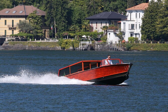 1 Hour Private Wooden Boat Tour on Lake Como 6 Pax - Inclusions