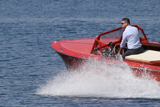 1 Hour Private Wooden Boat Tour on Lake Como 6 Pax - Meeting and Pickup Information