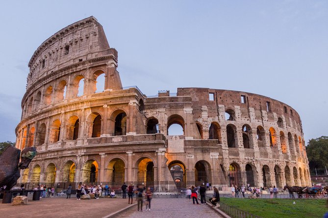 Saltarse La Fila: Recorrido a Pie De Medio Día Por La Antigua Roma Y El Coliseo Con Guía De Habla Española. - Punto De Encuentro Y Recogida