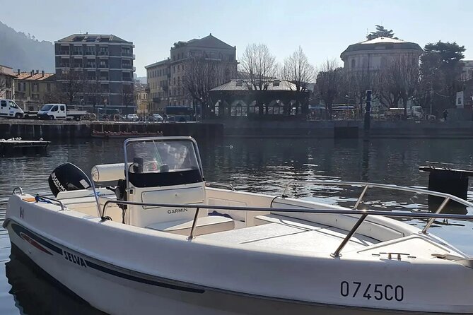 2 Hours Boat Rental Without License 40hp Engine on Lake Como - Note