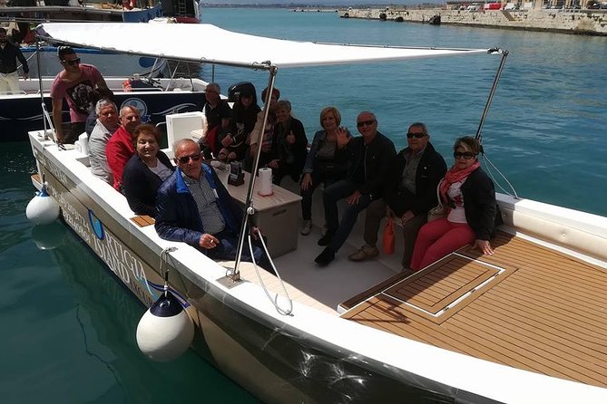 Boat Excursion to the Island of Ortigia and Marine Caves - Aperitivo of Local Wines and Cheeses