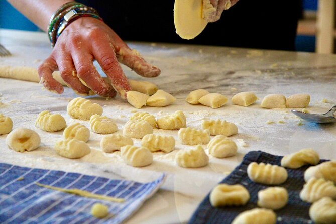 Cusina - Cooking Class: Fresh Pasta With Wine Tasting - Inclusions and Meeting Details