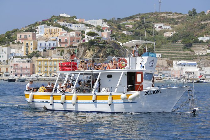 Line for the Islands of Ponza and Palmarola - Directions