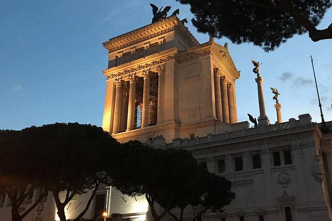 Moonlight Tour of the Colosseum and Ancient Rome - Illuminated Sights of Ancient Rome