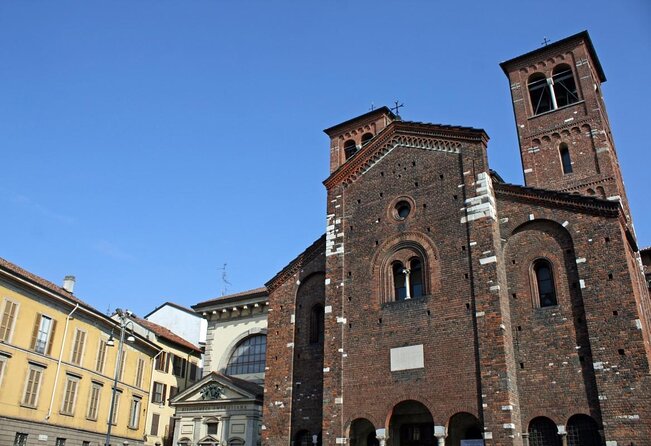 Pinacoteca Ambrosiana and Da Vincis Codex Atlanticus Admission in Milan - Nearby Attractions in Milan