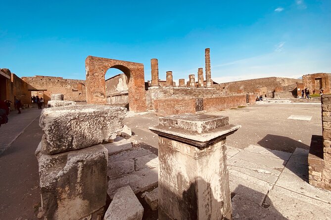 Pompeii Private Tour With an Archaeologist and Skip the Line - 3 Hours - Archaeologist Guide