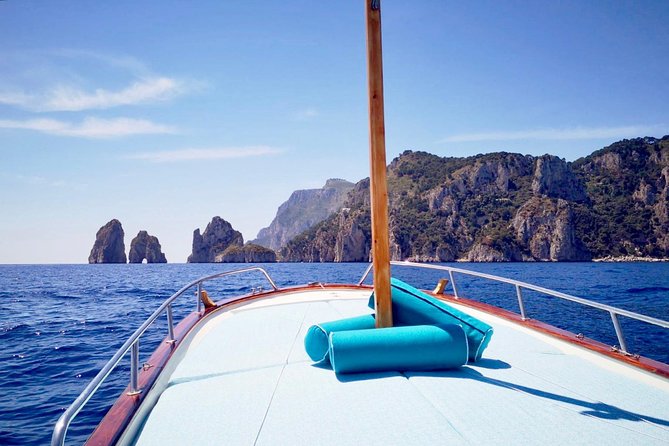 Private Island of Capri Boat Tour for Couples - Lovely and Perfectly Organized Tour Experience