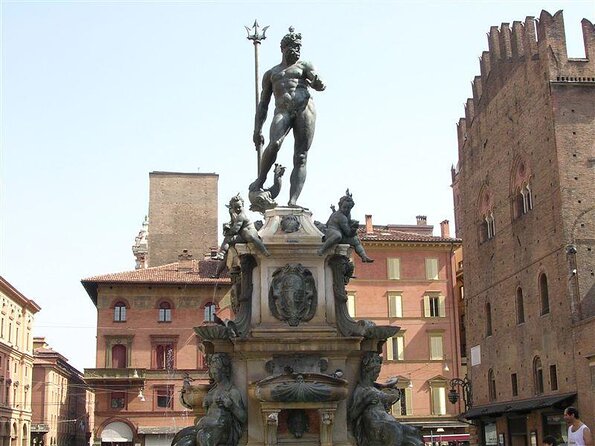 Bologna Private Walking Tour With a Local Host - Just The Basics