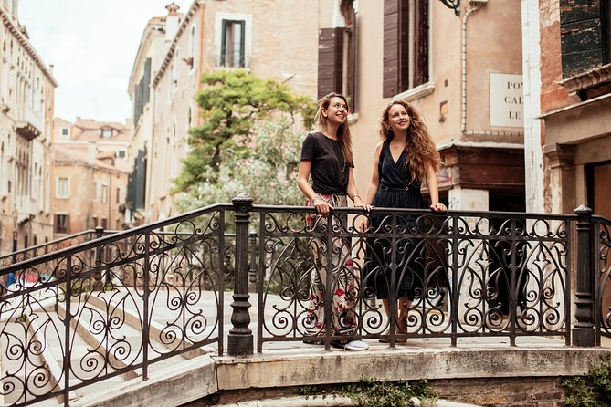 Highlights & Hidden Gems With Locals: Best of Venice Private Tour