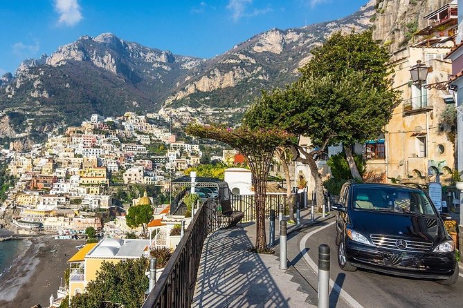 Small-Group Tour of the Amalfi Coast From Sorrento by Minivan