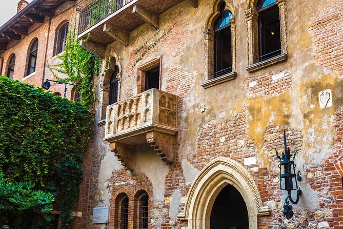 Fascinating Verona: in the Footprints of Romeo and Juliet - Exploring Veronas Historic Landmarks