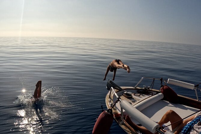 Sunset Boat Tour to Cinque Terre With Aperitif on Board - Itinerary Overview