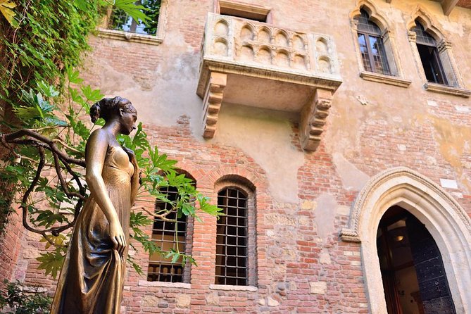 Fascinating Verona: in the Footprints of Romeo and Juliet - Unveiling Veronas Architectural Treasures