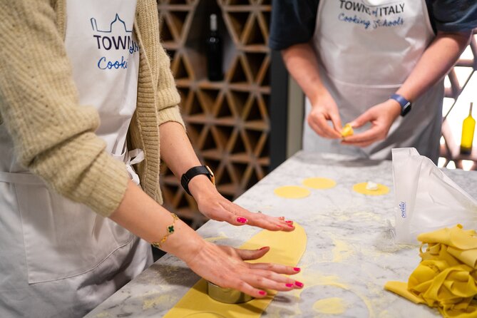 Pasta & Risotto Cooking Class in Milan and Market Food Tour - Miscellaneous