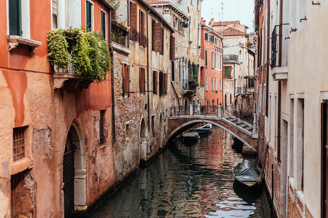 Withlocals Venice Away From the Crowds PRIVATE Tour With a Local Expert - Pricing and Inclusions