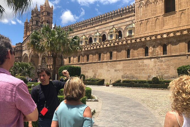 Markets and Monuments: Walking Tour in the Center of Palermo - Food Markets and Local Delicacies