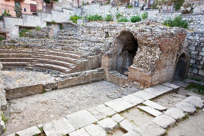 The Pearl of Sicily: Private Taormina Walking Tour - Just The Basics