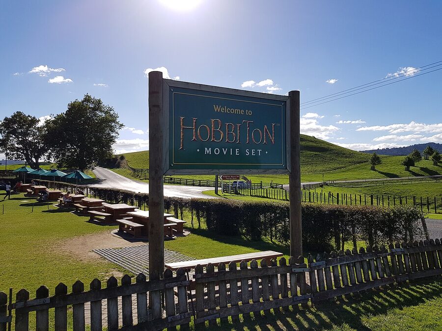 Welcome to Hobbiton sign at the movie set entrance